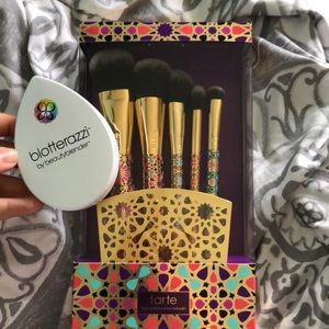 Tarte Brush Bundle/ Beauty Blender Blotterrazzi